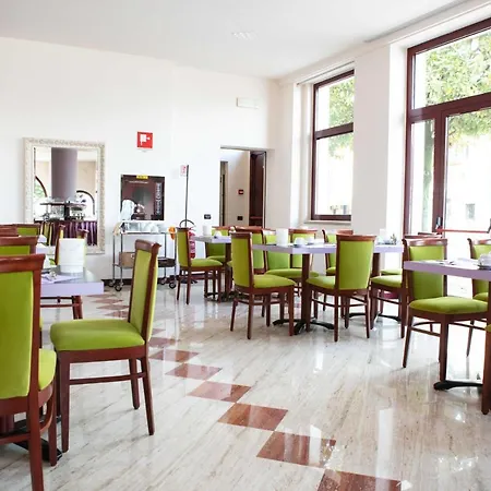 Vittorio Hotel 3*